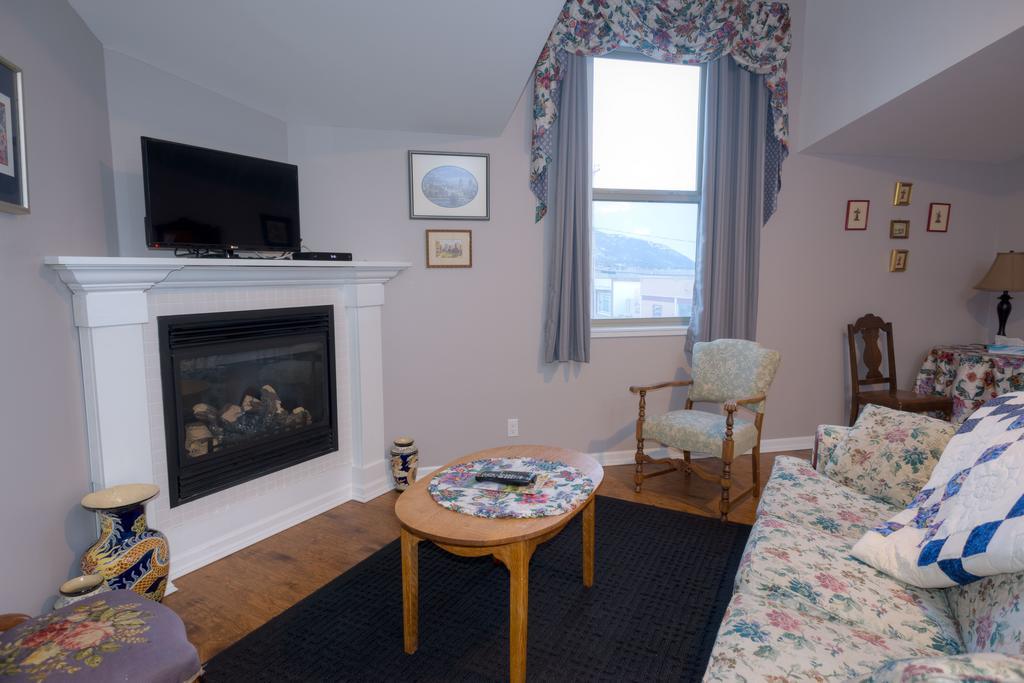 Country Encounters Accommodations Coleman Quarto foto